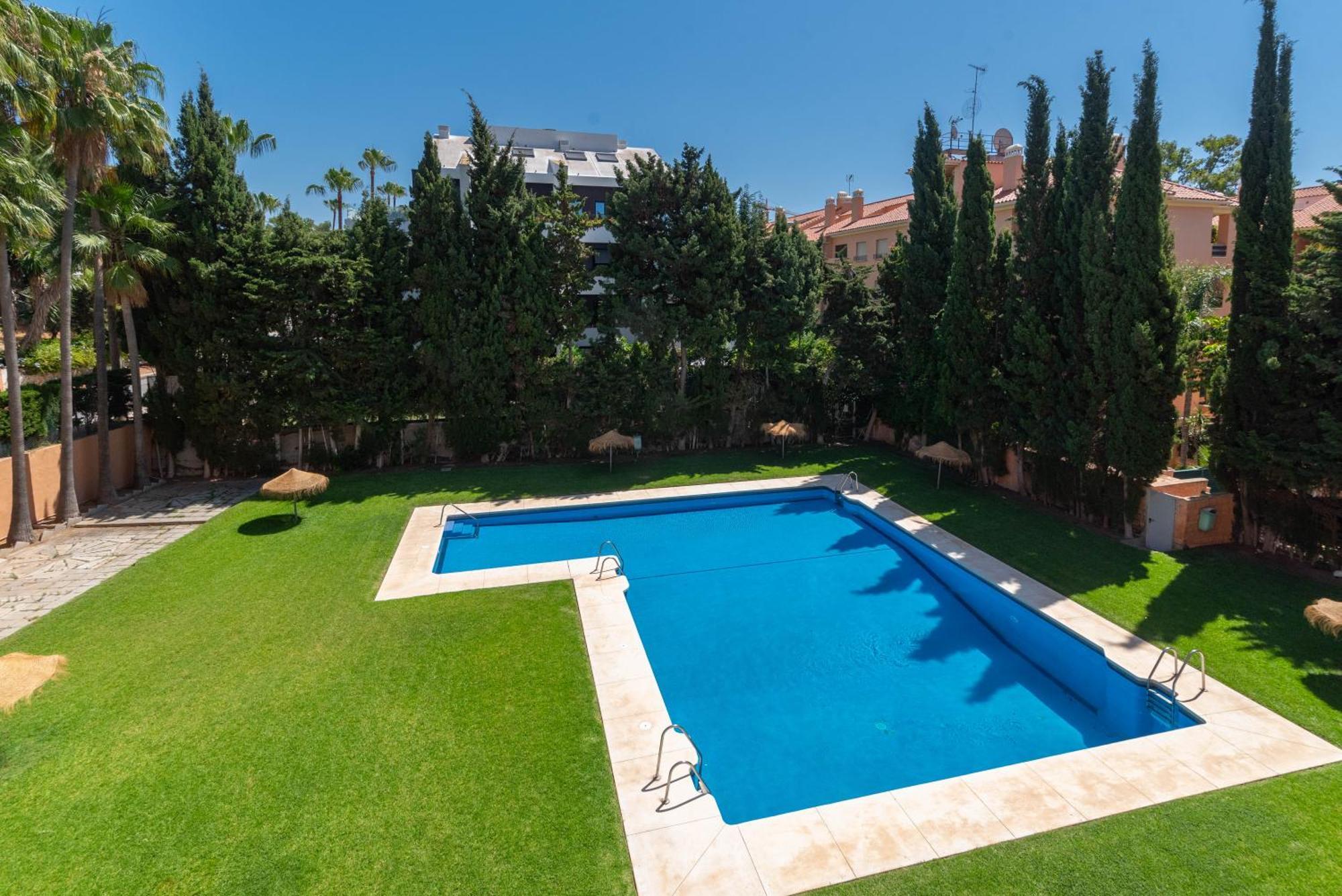 Cabopino Duplex, Swimming Pool, Beach 5Min Away, Chill Out Terrace And High-Speed Wifi Marbella Eksteriør bilde